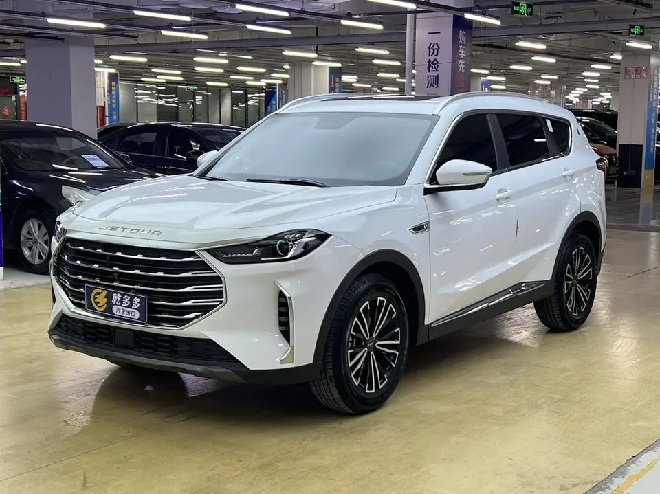 Jetour Jietu X70 PLUS JETOUR X70 PLUS 2021 1.5T DCT 5-seater 2022 — фото 1, купить с доставкой в Москву