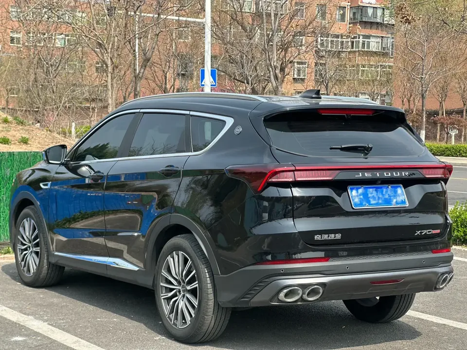 Jetour Jietu X70 PLUS Champion Edition 1.5T DCT Champion MAX+ 5 Seaters 2025 — миниатюра 4