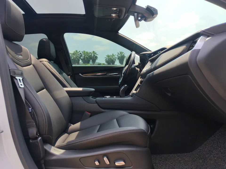 Cadillac XT5 XT5 2022 Cadillac XT5 2022 2.0T two-wheel drive luxury model 2022 — thumbnail 3