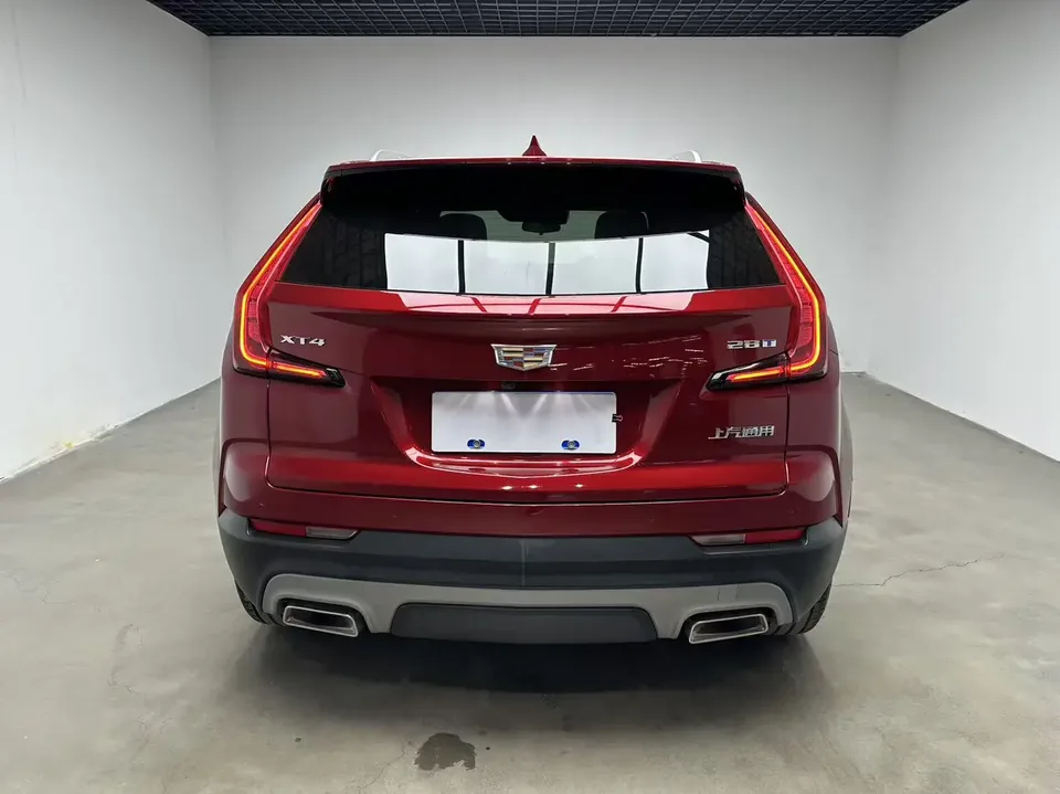 Cadillac XT4 Cadillac XT4 2022 28T two-wheel drive luxury model 2022 — миниатюра 2