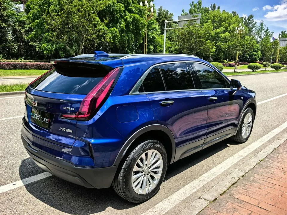 Cadillac XT4 Cadillac XT4 2024 25T 2WD Fashion Edition 2025 — миниатюра 4