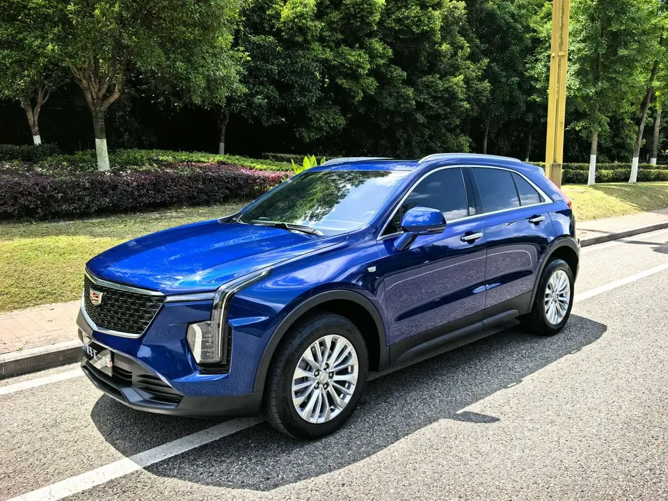 Cadillac XT4 2025