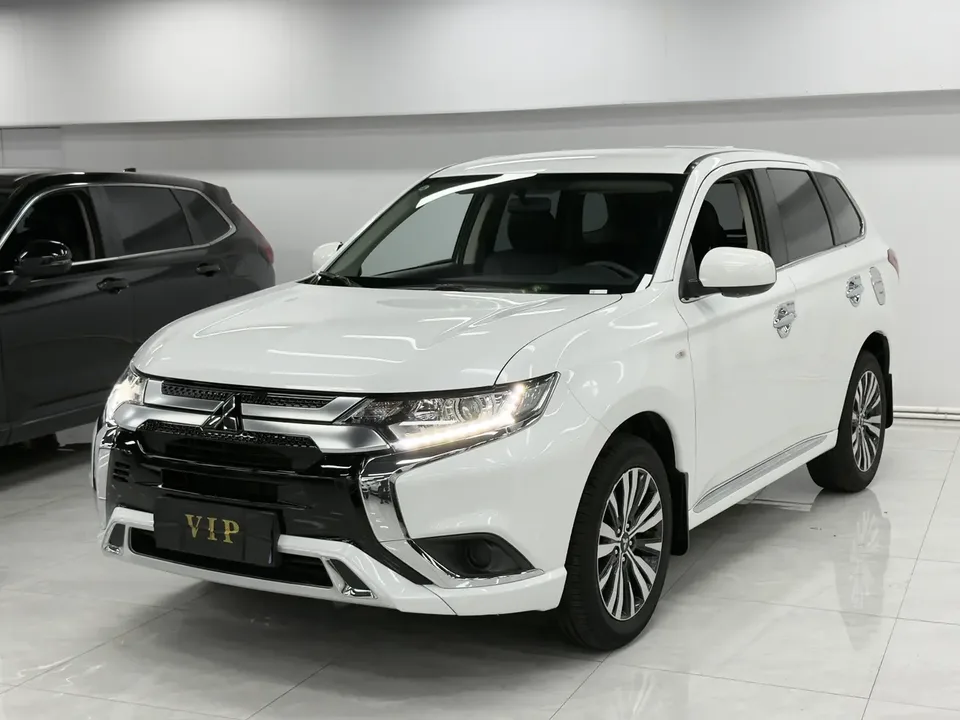 Mitsubishi Outlander 2022