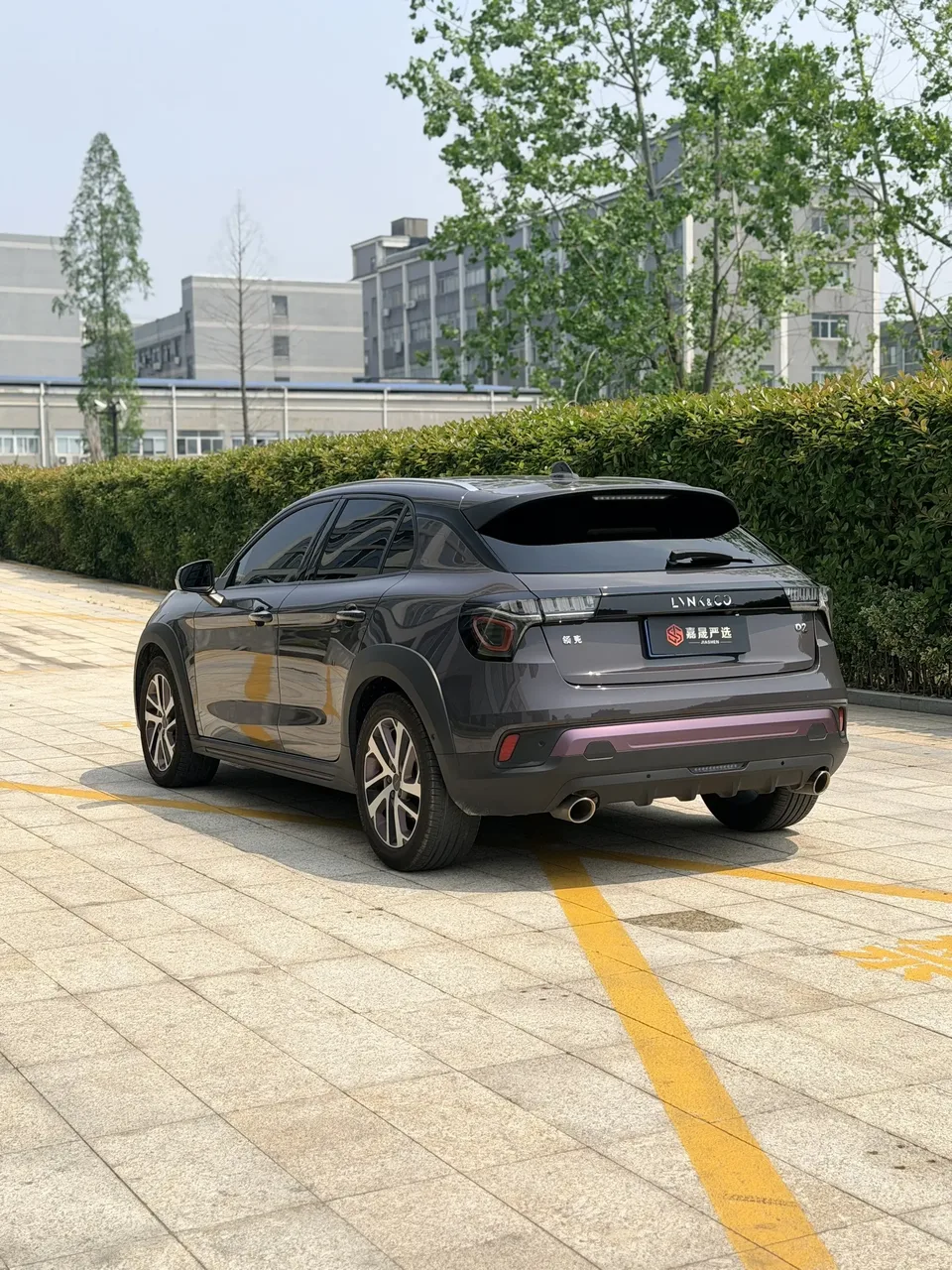 Lynk & Co 02 Lynk & Co 02 2022 1.5TD DCT Yao Pro 2022 — миниатюра 2