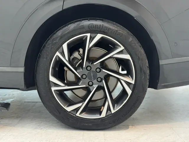 Lynk & Co 09 EM-P Lynk & Co 09 EM-P 2021 2.0TD Performance Edition Six-seat Halo 2022 — thumbnail 3