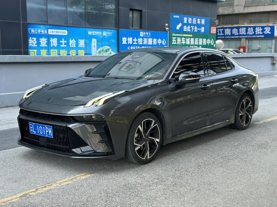Lynk & Co 03 2023