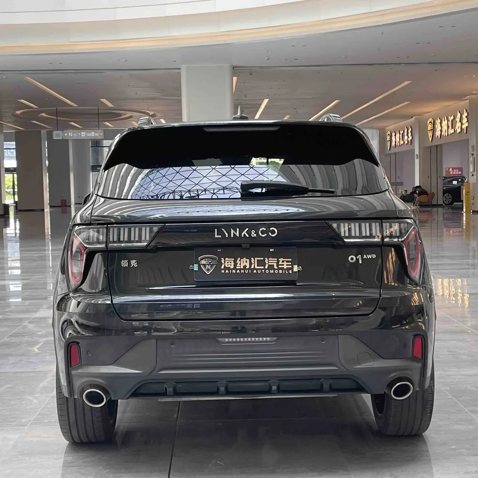 Lynk & Co 01 Lynk & Co 01 2021 2.0TD 4WD Dark Night Edition 2022 — миниатюра 2