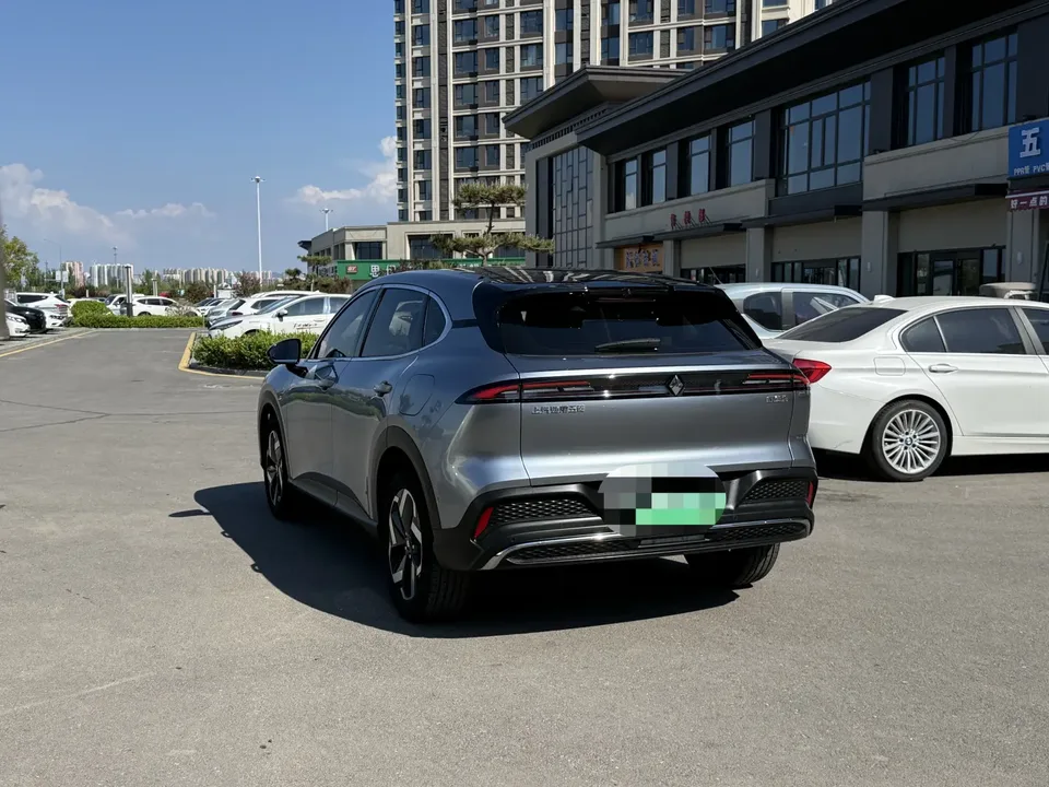 Baojun Yunhai EV 500km pure electric version 2025 — миниатюра 4
