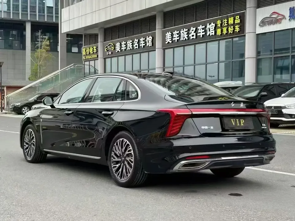 Hongqi H5 Hongqi H5 2024 2.0T Automatic Intelligent Connection Flagship Chang Edition 2024 — миниатюра 4