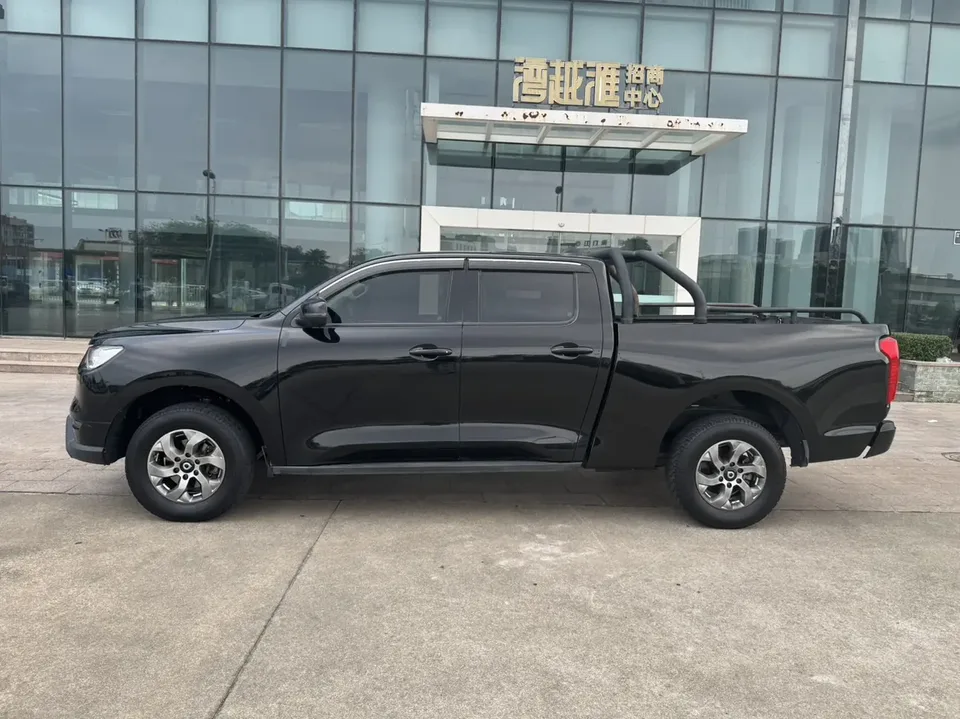Great Wall gun commercial version 2.0T gasoline automatic two-wheel drive pilot type standard box GW4C20B 2022 — миниатюра 4