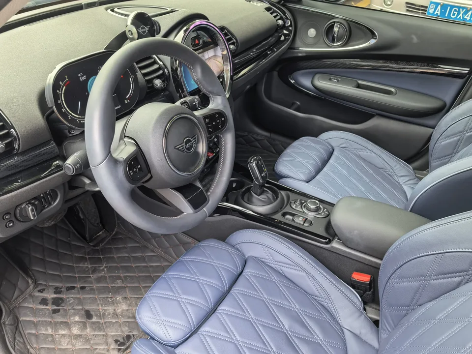 MINI Clubman MINI CLUBMAN 2023 1.5T COOPER Connoisseur 2023 — миниатюра 5