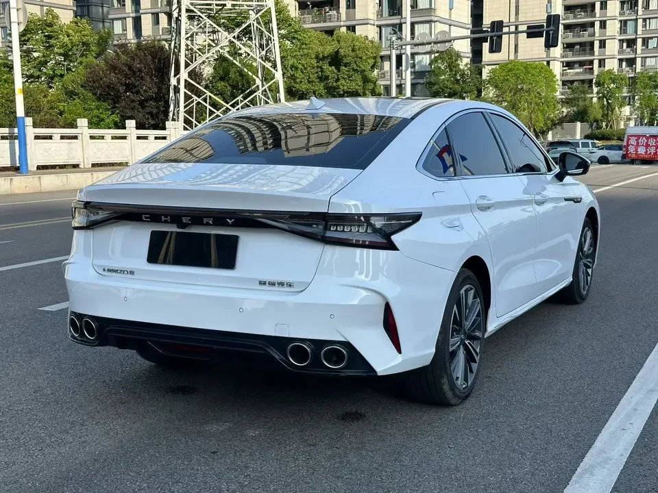 Chery Arrizo 8 1.6TGDI DCT Intelligent 2025 — миниатюра 2