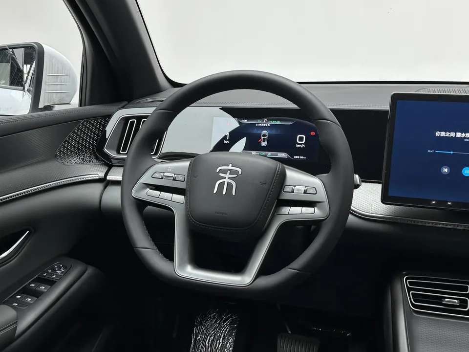 BYD Song Pro DM Song Pro DM 2026 Song Pro DM 2026 DM-i 133KM Progressive Edition 2026 — миниатюра 5