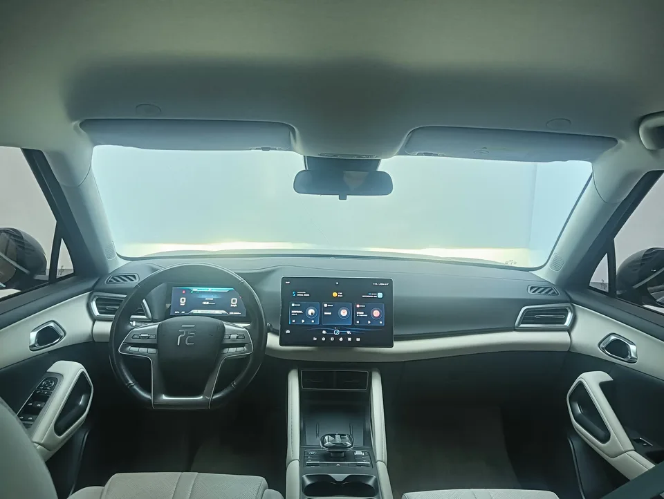 BYD Yuan Up 401KM Leading Model 2024 — миниатюра 2