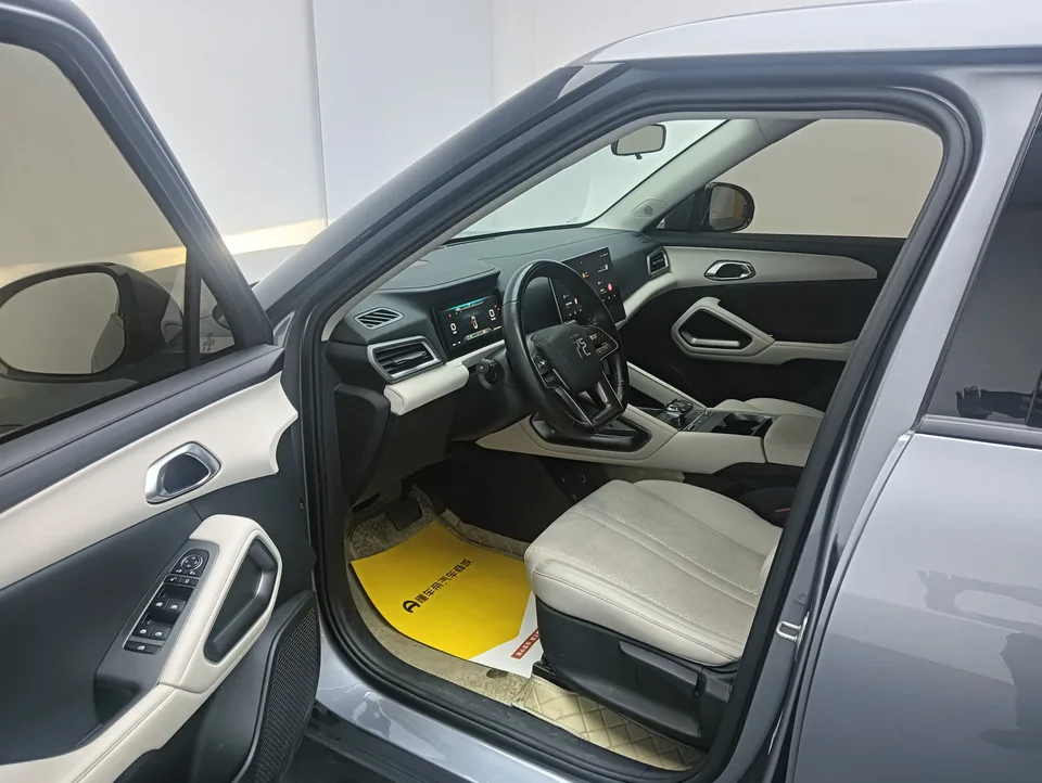 BYD Yuan Up 401KM Leading Model 2024 — миниатюра 4