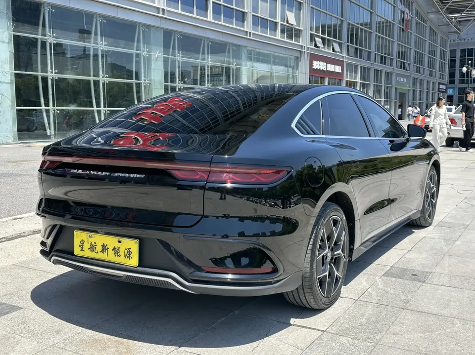 BYD Han EV Honor Edition 605KM Premium Model 2024 — миниатюра 3