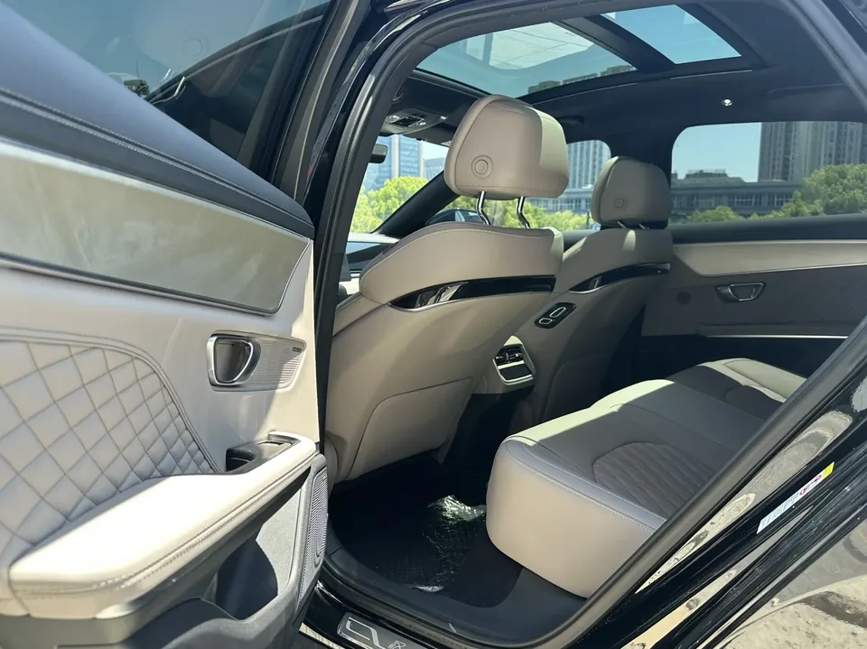 BYD Han EV Honor Edition 605KM Premium Model 2024 — миниатюра 5