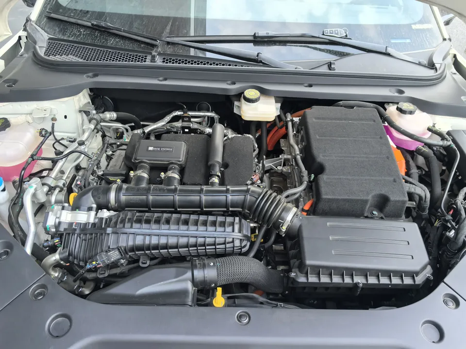 BYD Seal 06DM Intelligent Driving Edition DM-i 120KM Premium Edition 2025 — миниатюра 3