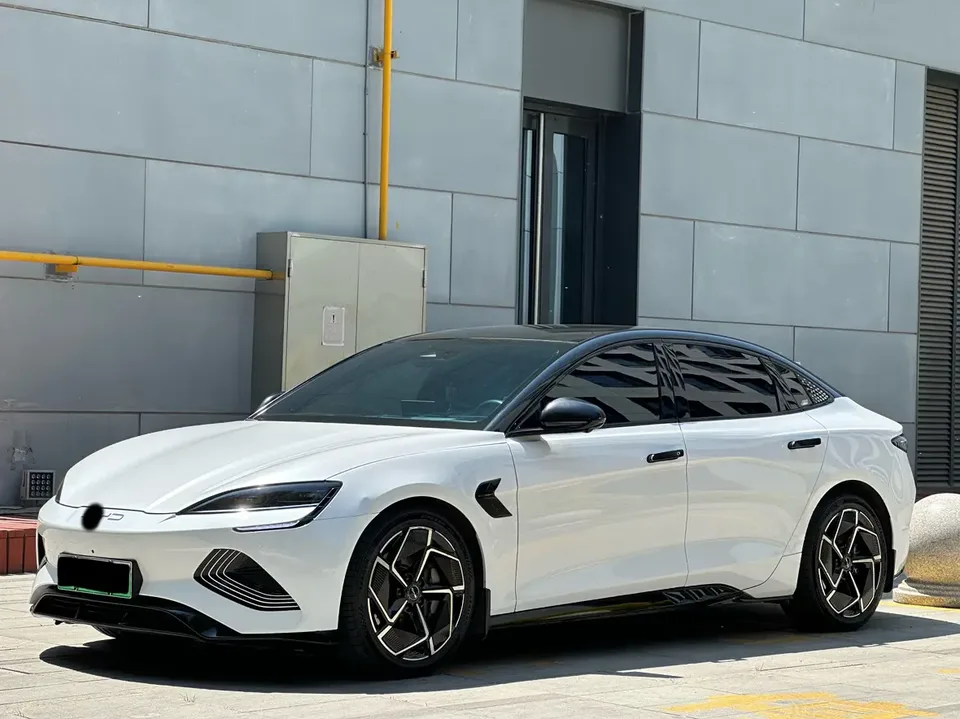 BYD Seal 700km long-range rear-wheel drive version 2023 — фото 1, купить с доставкой в Москву