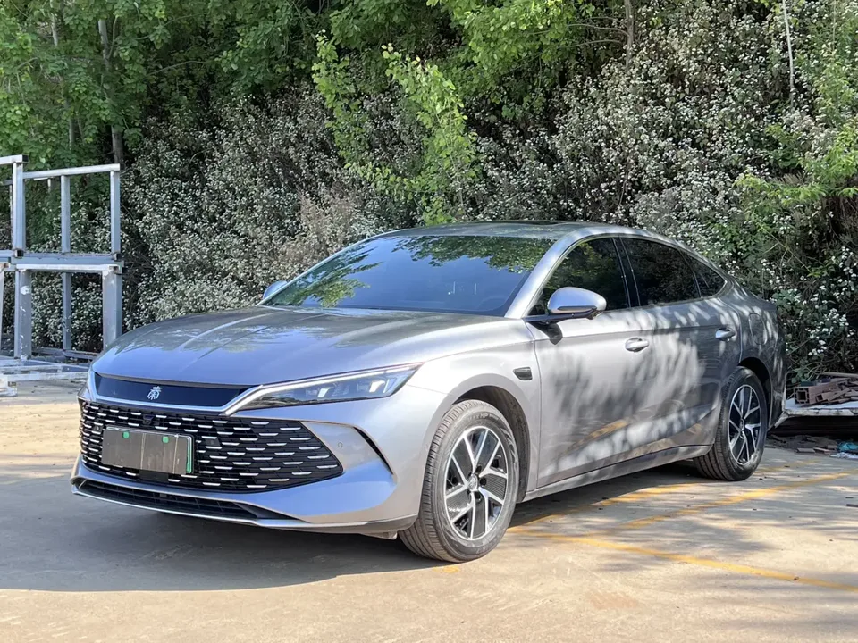 BYD Qin L DM 2025