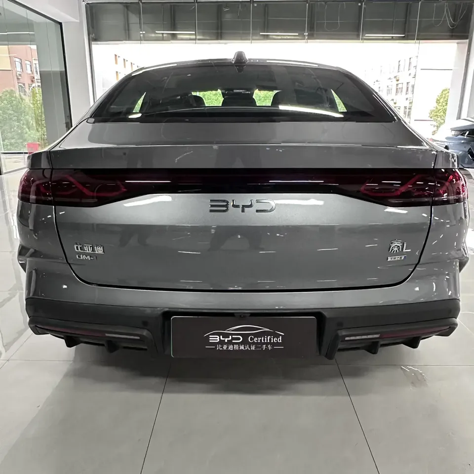 BYD Qin L DM Intelligent Driving Edition DM-i 120KM Leading Edition 2025 — миниатюра 4