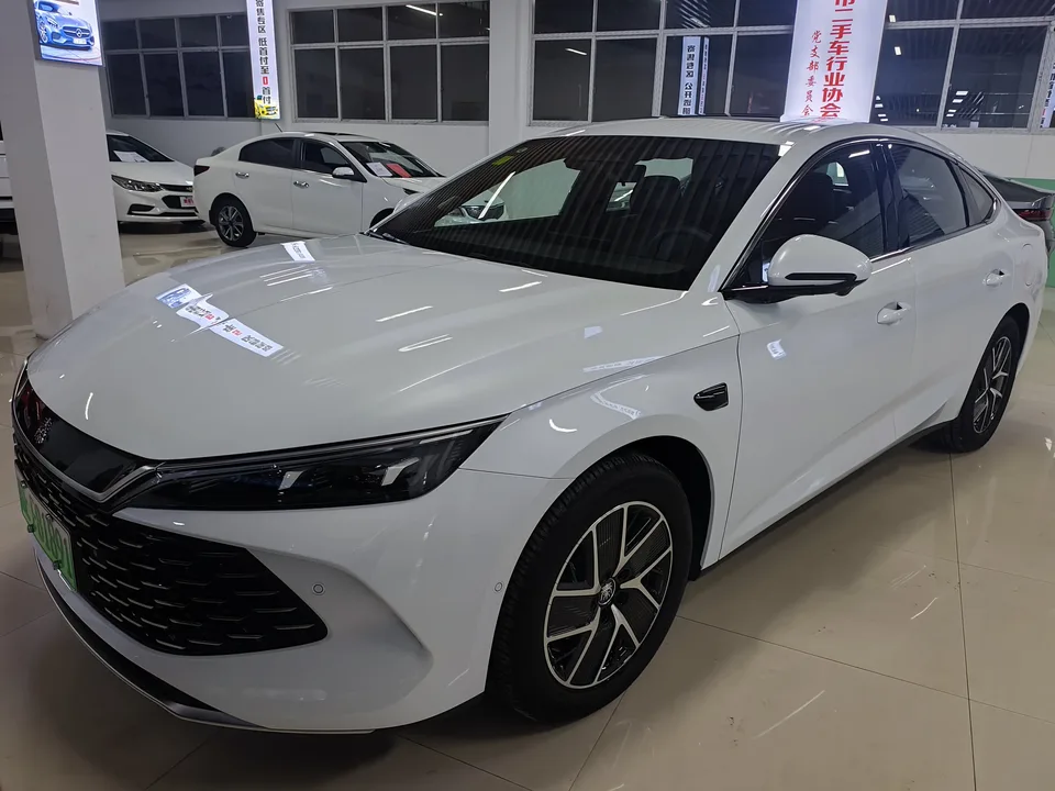 BYD Qin L DM 2025