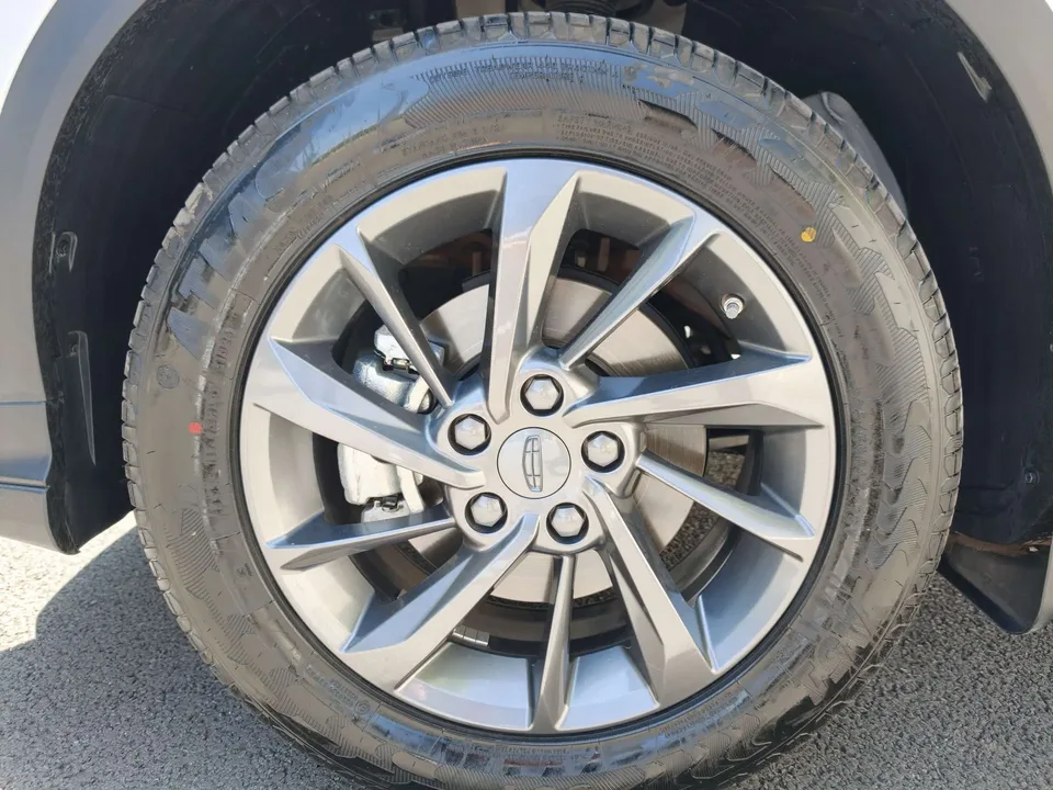 Geely Coolray SX11 1.5T DCT Longteng Edition 2025 — миниатюра 5