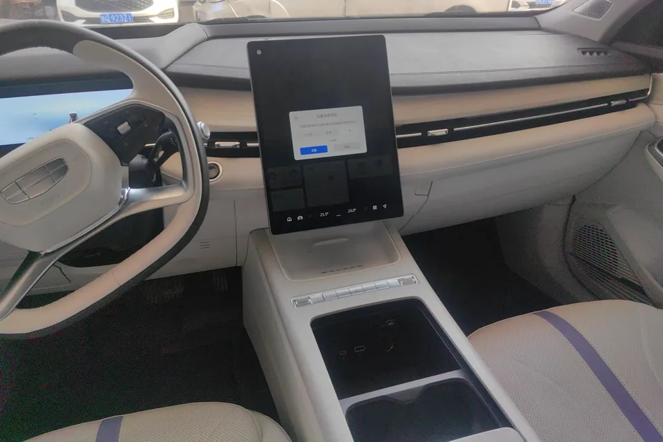Geely Preface Xing Rui 2024 Xingrui 2024 Hybrid 1.5TD Tiangong Edition 2023 — thumbnail 5
