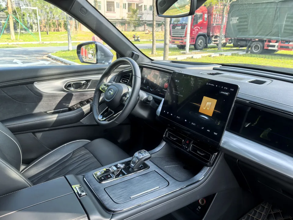 GAC Trumpchi GS8 Trumpchi GS8 2022 Dual Engine Series 2.0TM Hybrid 4WD Premium Edition 7 Seaters 2022 — миниатюра 3