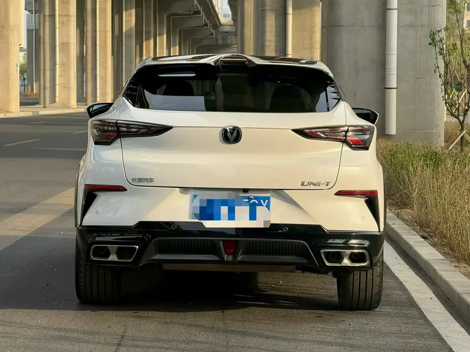 Changan UNI-T Second Generation 1.5T Premium Edition 2023 — миниатюра 2