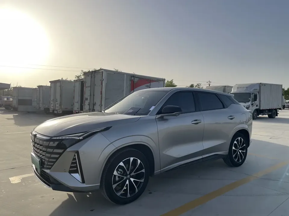 Changan UNI-Z PHEV 2024