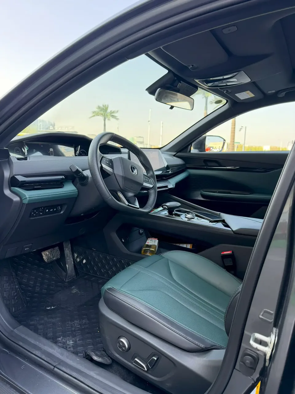 Changan UNI-V Blue Whale iDD 136km Premium Edition 2024 — миниатюра 5