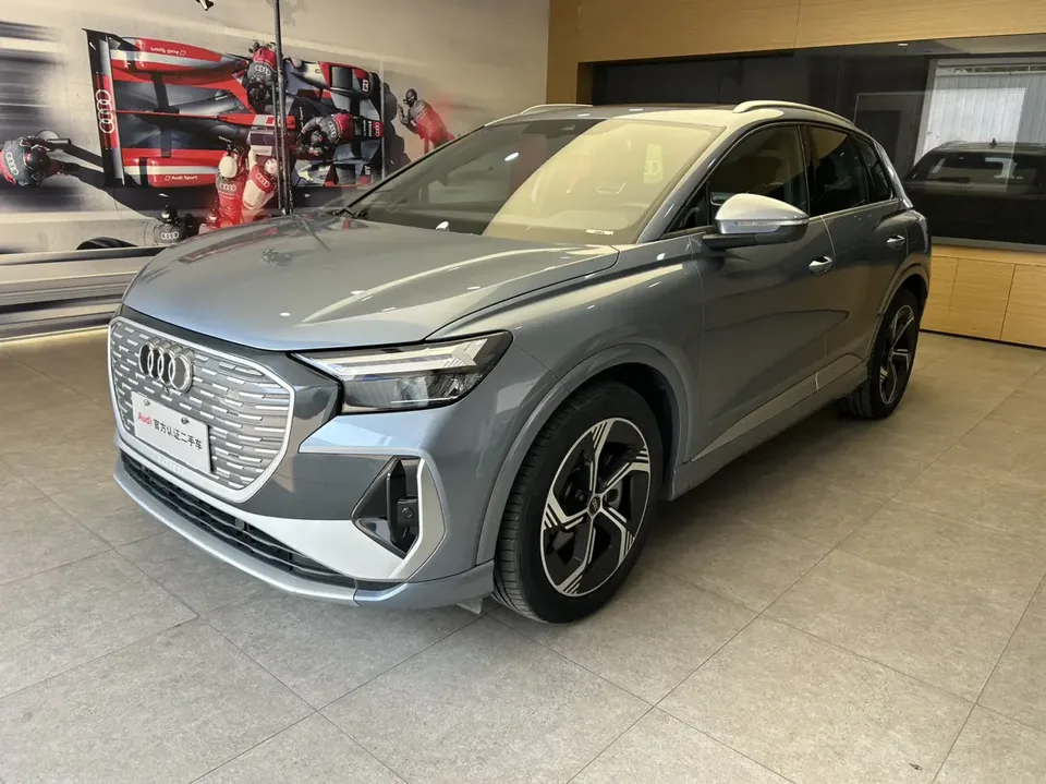 Audi Q4 e-tron 2024