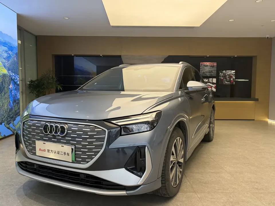 Audi Q4 e-tron 2025