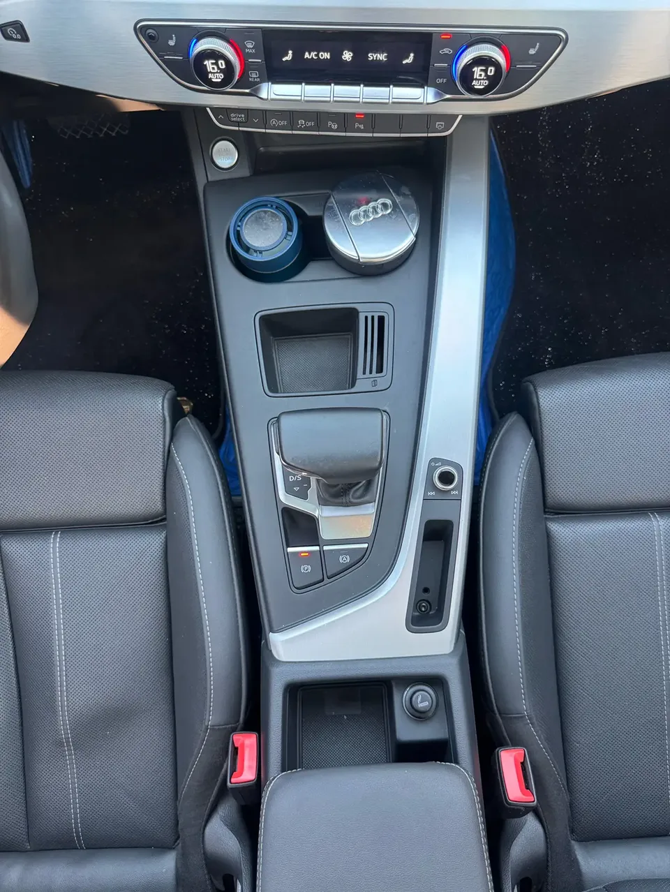 Audi a4 l Audi A4L 2022 40 TFSI luxury and dynamic model 2022 — миниатюра 5