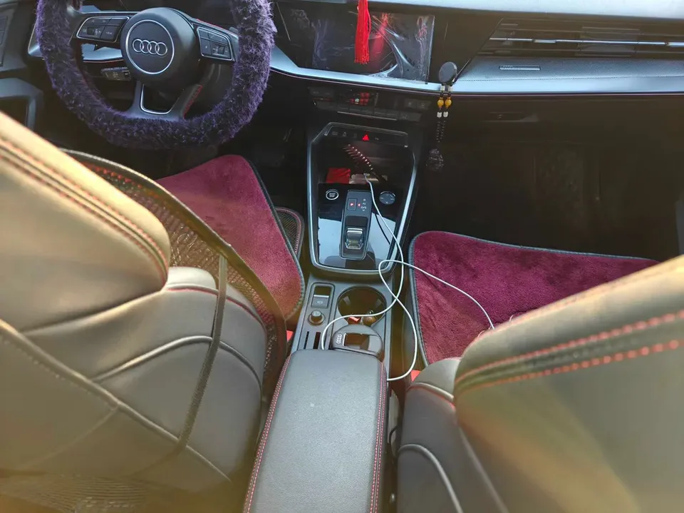 Audi A3 A3L Limousine 35 TFSI Luxury Sports 2023 — миниатюра 3