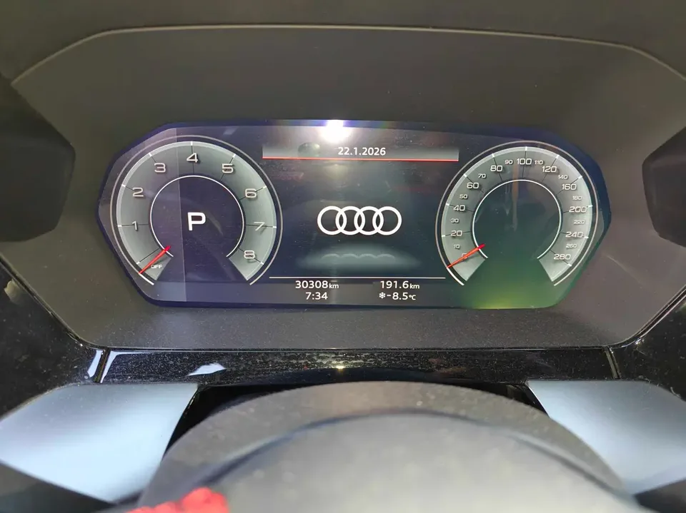 Audi A3 A3L Limousine 35 TFSI Luxury Sports 2023 — миниатюра 5