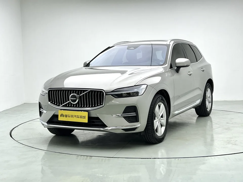 Volvo XC60 2022