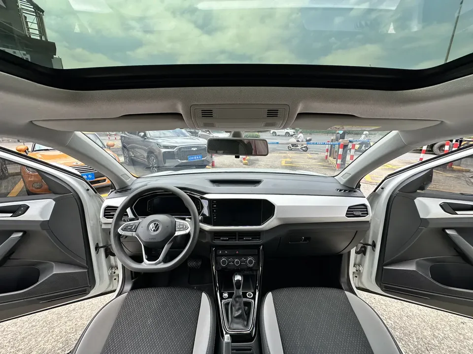 Volkswagen Explore the shadows 1.5L Automatic Joy-Link Edition 2023 — миниатюра 5