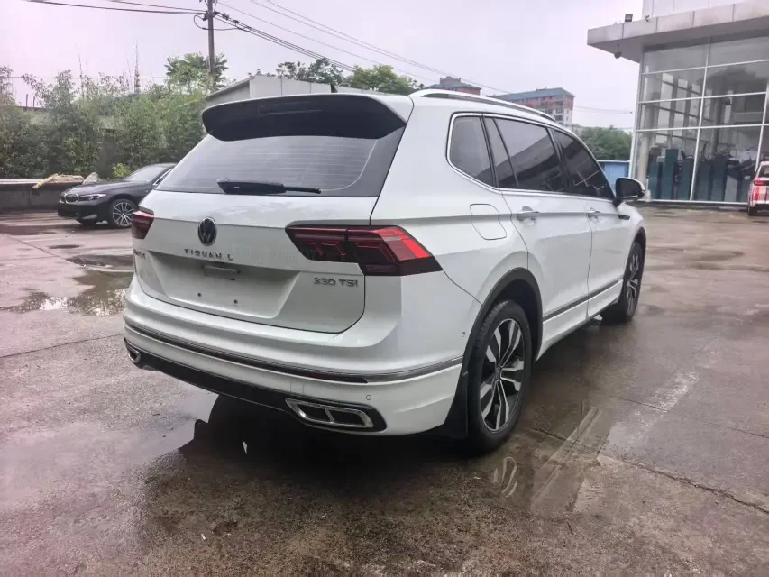 Volkswagen Tiguan L Tiguan L 2022 330TSI Automatic 2WD R-Line Enjoy Edition 2023 — миниатюра 2