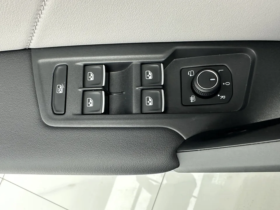 Volkswagen Tayron Tanyue 2023 280TSI 2WD Luxury Plus Advanced Edition 2023 — миниатюра 5