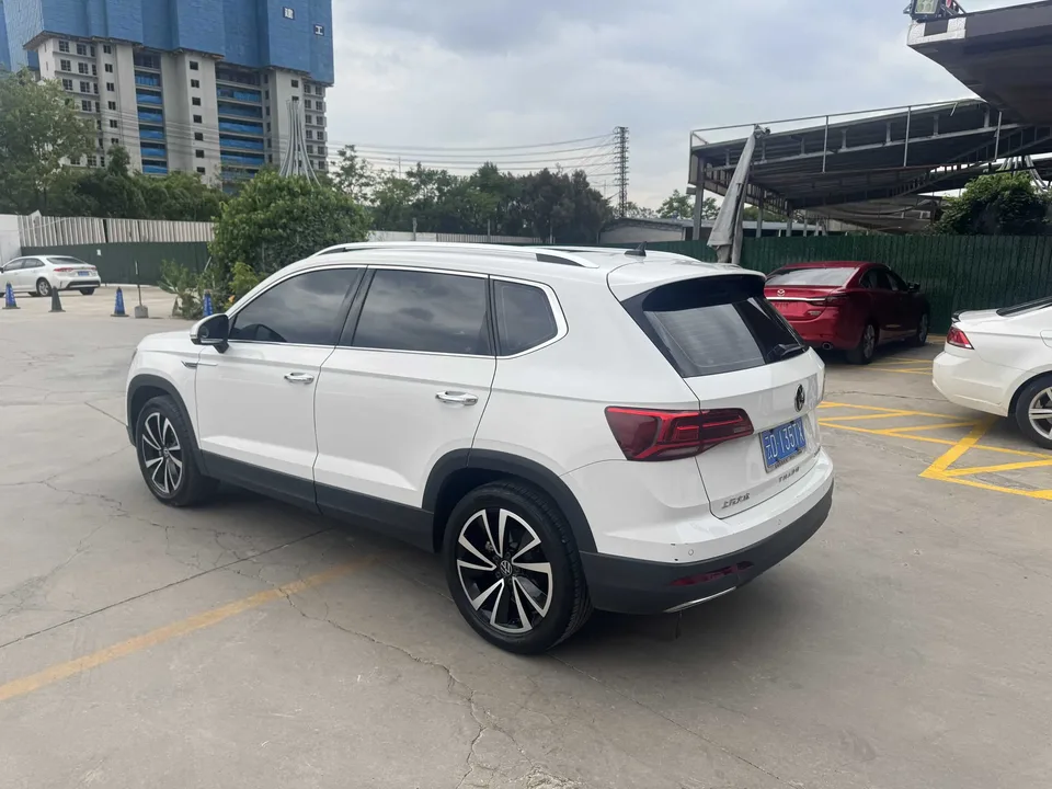 Volkswagen Tharu 280TSI 2WD Luxury Edition 2023 — миниатюра 4