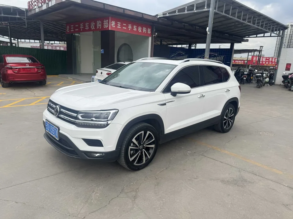 Volkswagen Tharu 280TSI 2WD Luxury Edition 2023 — фото 1, купить с доставкой в Москву