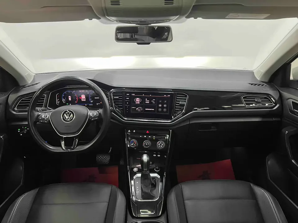 Volkswagen T-Roc Tange 280TSI DSG two-wheel drive comfort PLUS 2022 — миниатюра 4