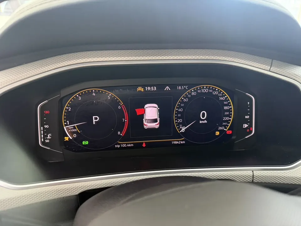 Volkswagen T-Roc 280TSI DSG Time Edition 2023 — миниатюра 4