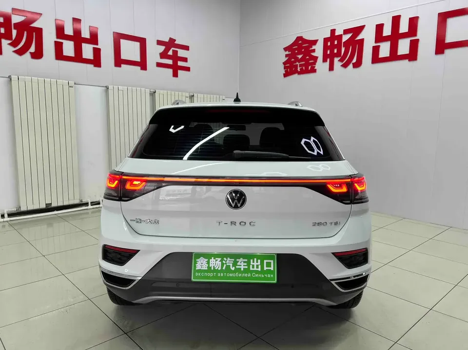 Volkswagen T-Roc 280TSI DSG Time Edition 2023 — миниатюра 2