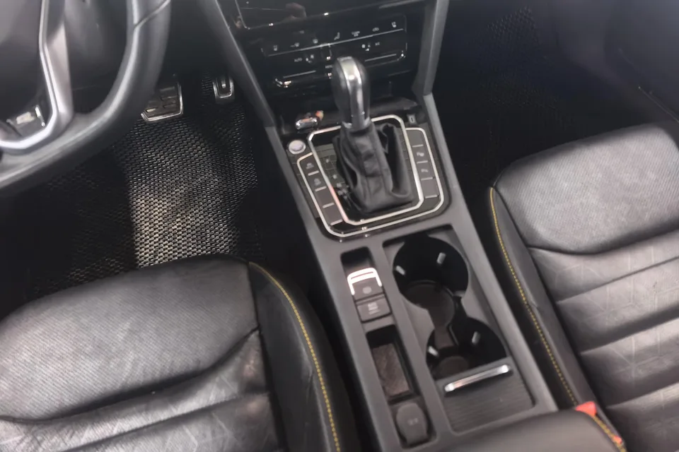 Volkswagen Arteon Volkswagen CC 2023 380TSI Eye-catching Edition 2023 — миниатюра 4