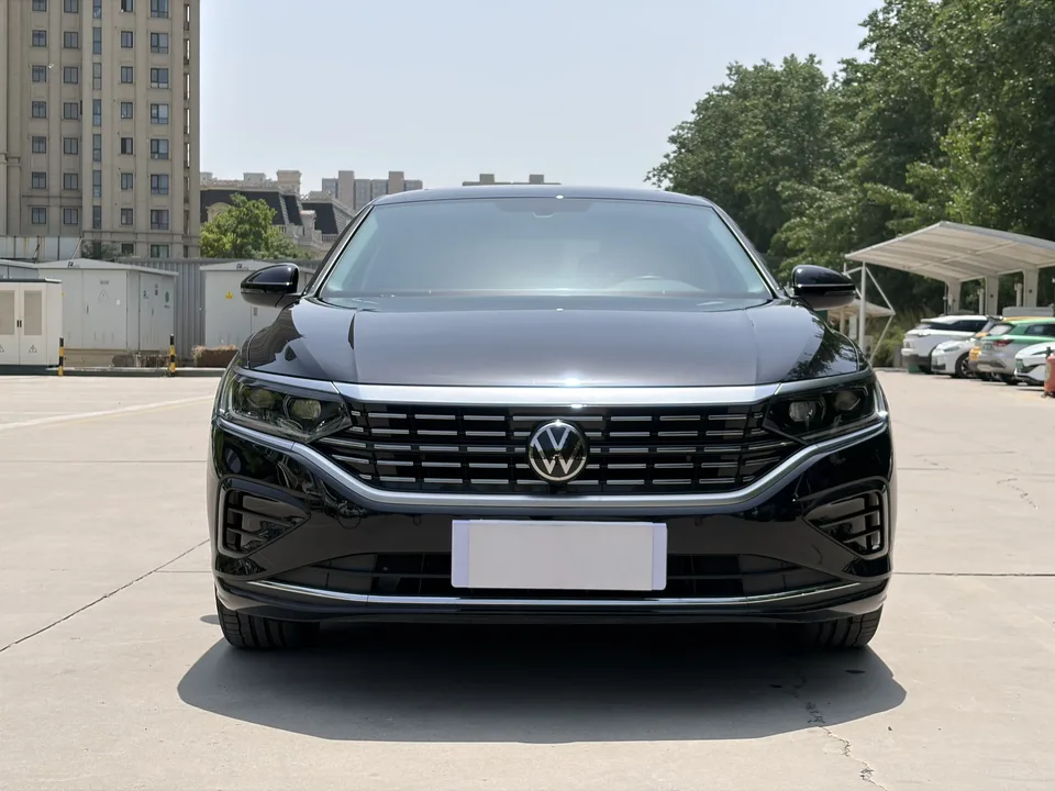 Volkswagen Passat 2024