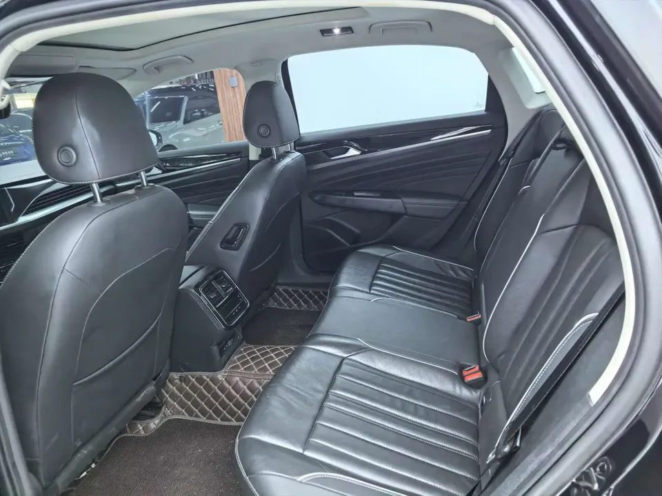 Volkswagen Passat Passat 2023 330TSI Elite Edition 2023 — миниатюра 3