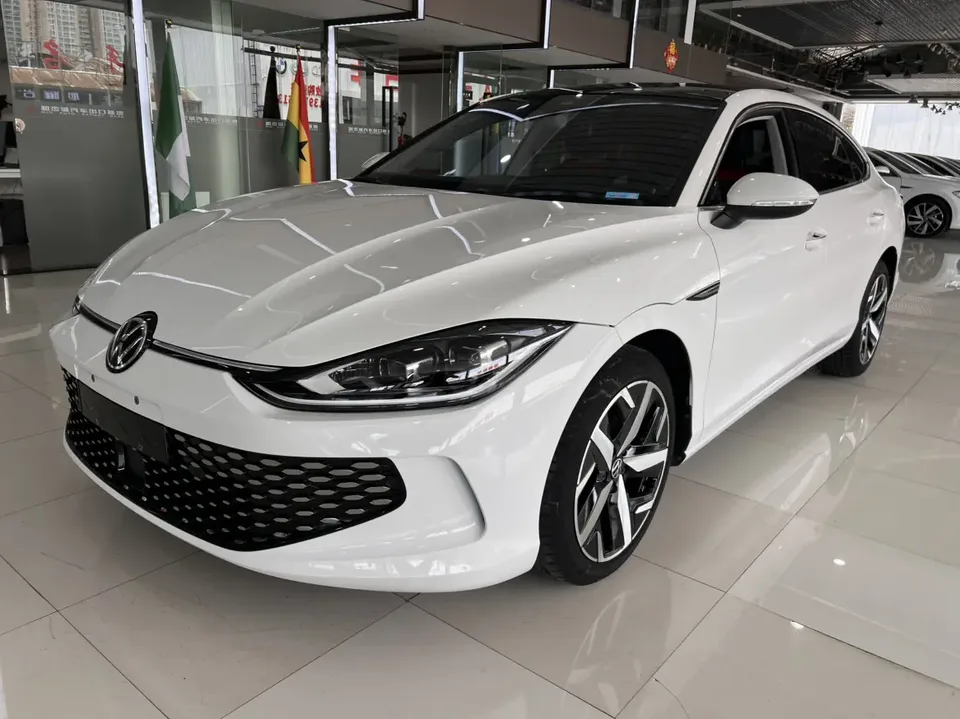 Volkswagen Lamando Lingdu Lingdu L 280TSI DSG Cool Edition 2023 — фото 1, купить с доставкой в Москву